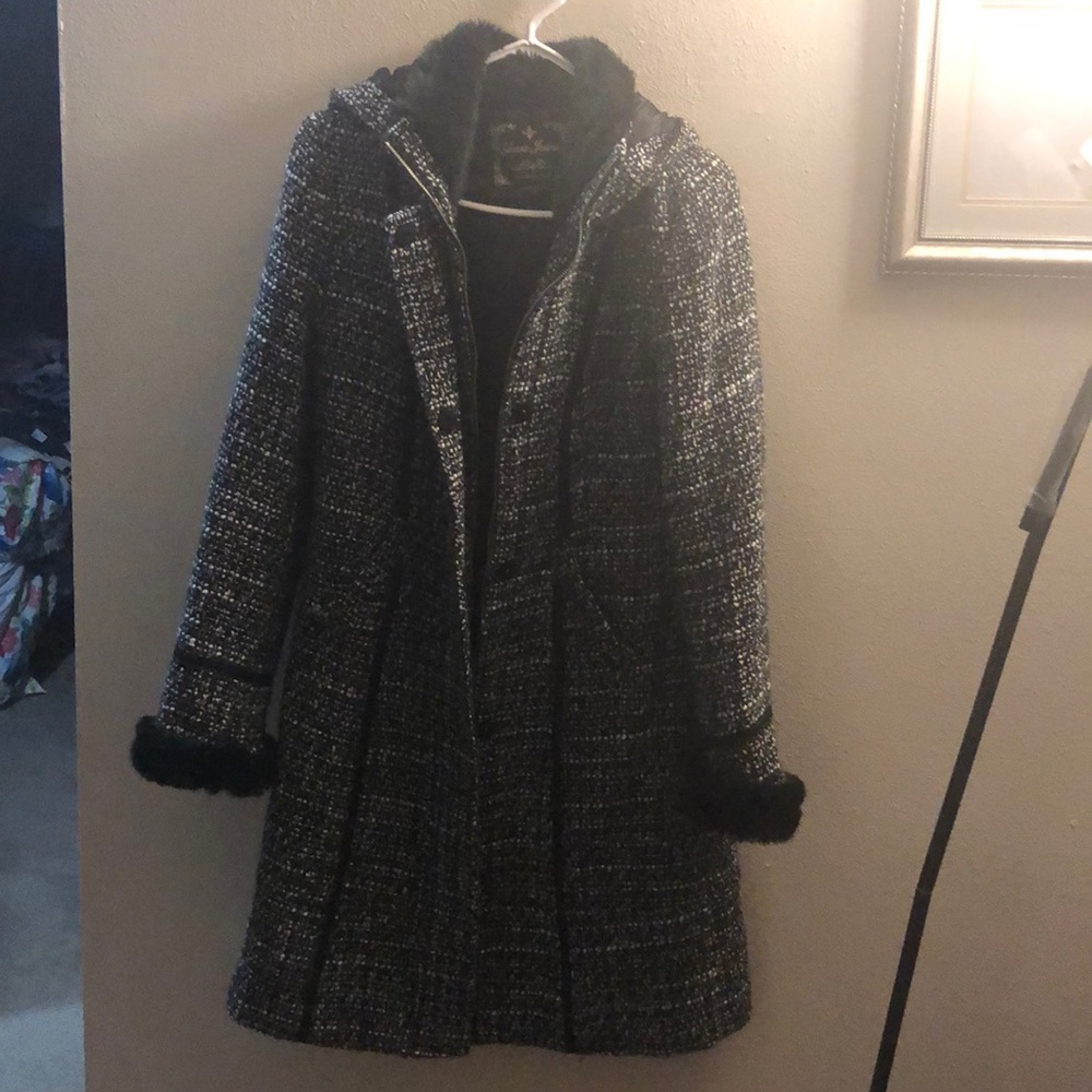 Guess jacket - Picture 2 of 4